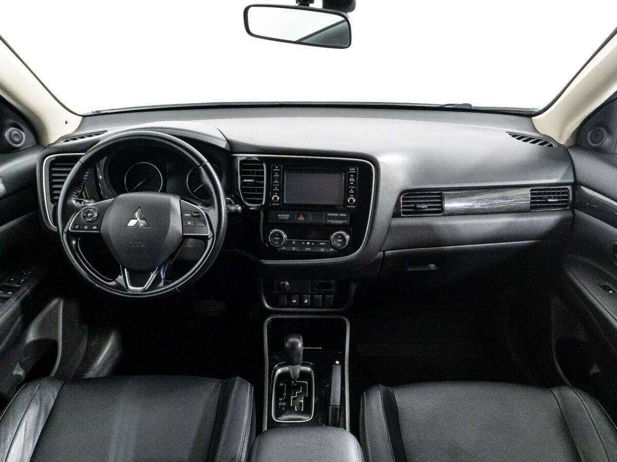 Mitsubishi Outlander б/у, 2017, Вариатор. Фото: #12