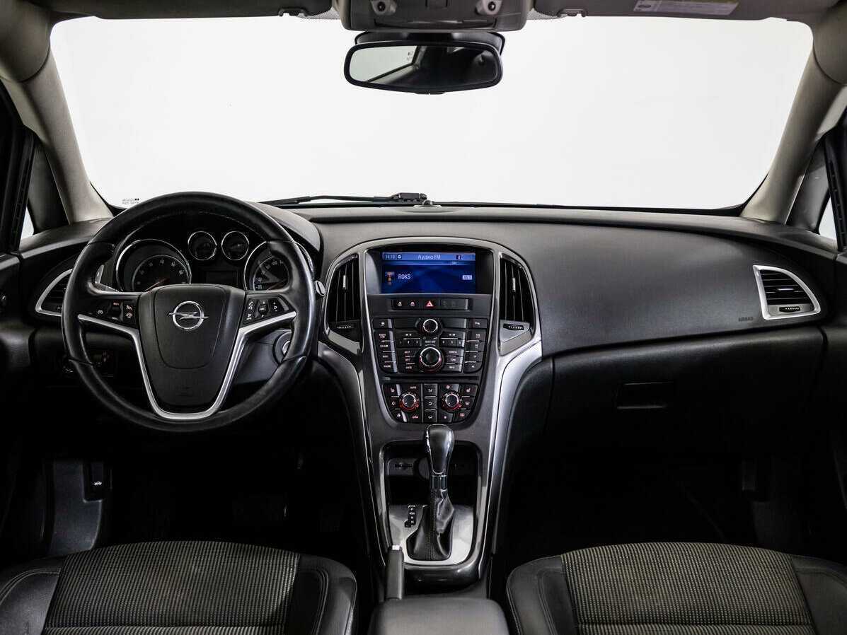 Opel Astra б/у, 2012, Автоматическая. Фото: #10
