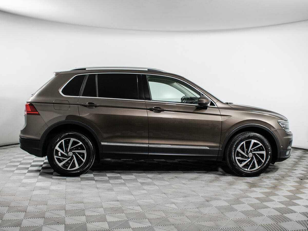Volkswagen Tiguan б/у, 2018, Роботизированная. Фото: #3