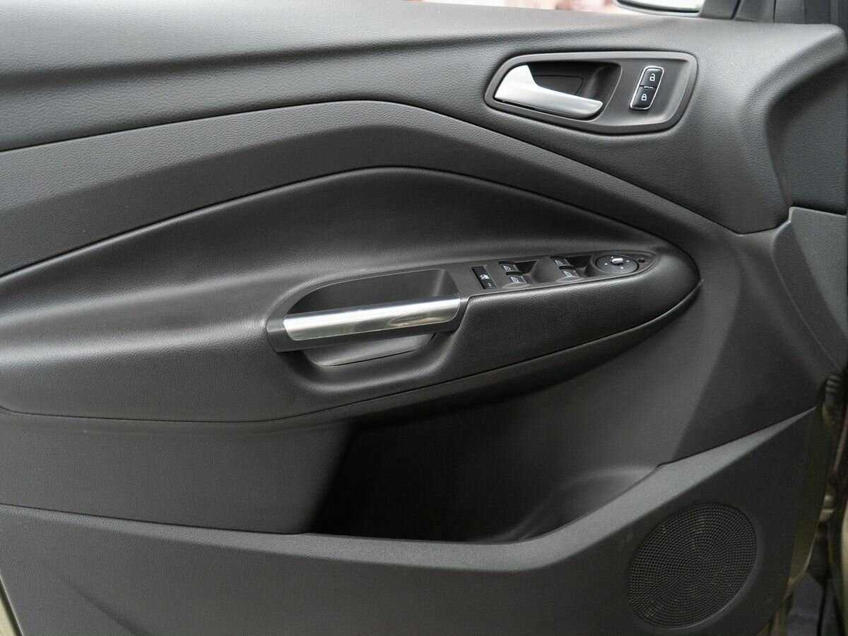 Ford Kuga б/у, 2014, Автоматическая. Фото: #12