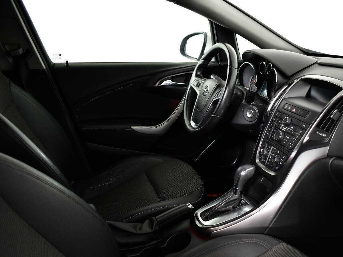 Opel Astra б/у, 2012, Автоматическая. Фото: #6