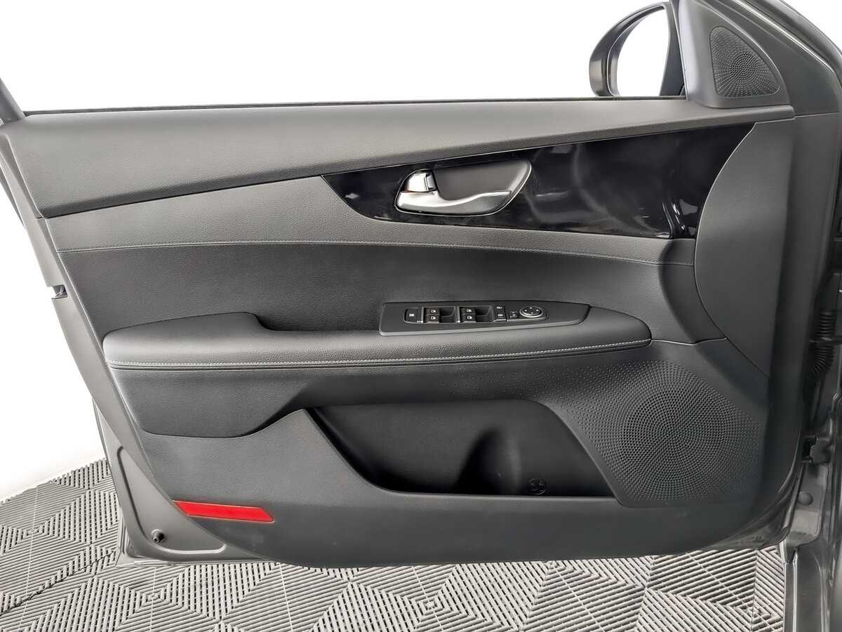 Kia Cerato б/у, 2021, Автоматическая. Фото: #18