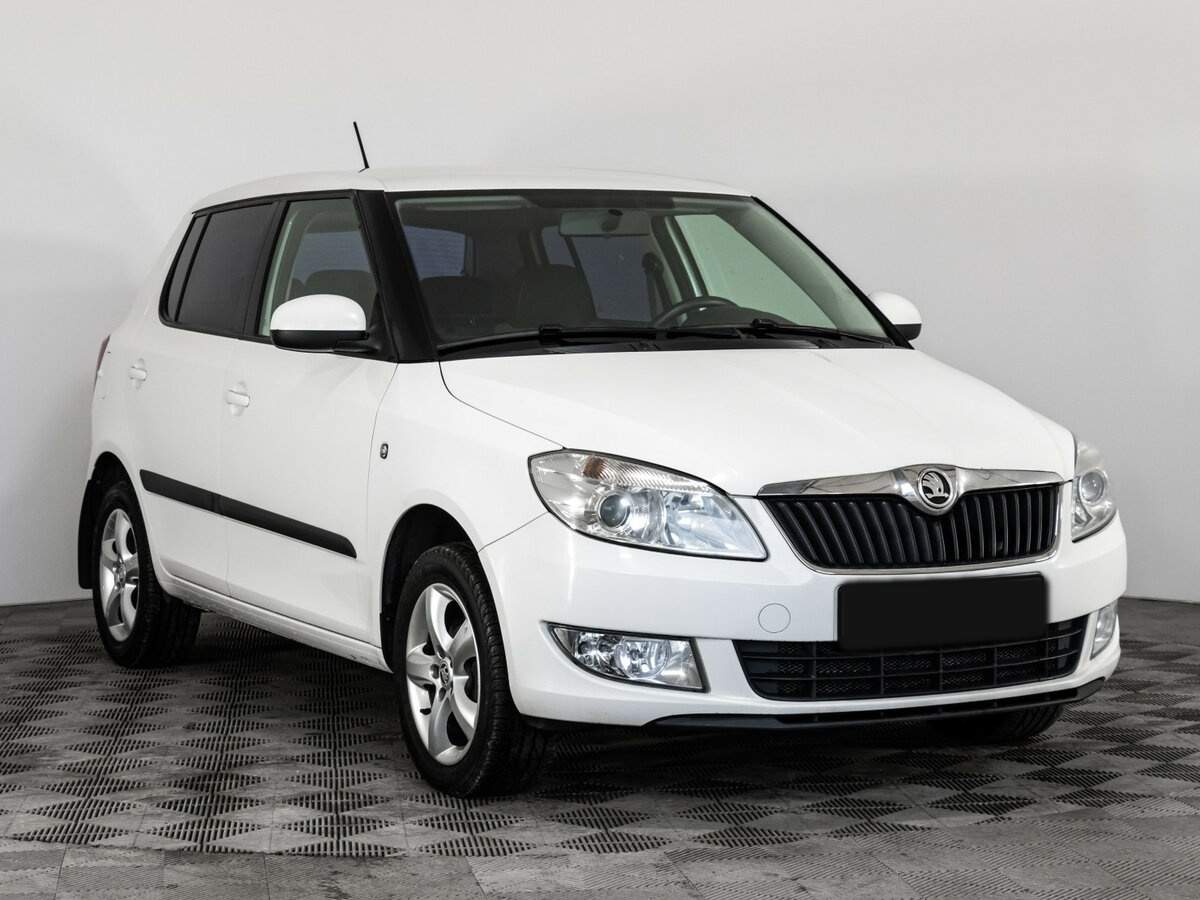 Skoda Fabia б/у, 2013, Автоматическая. Фото: #2