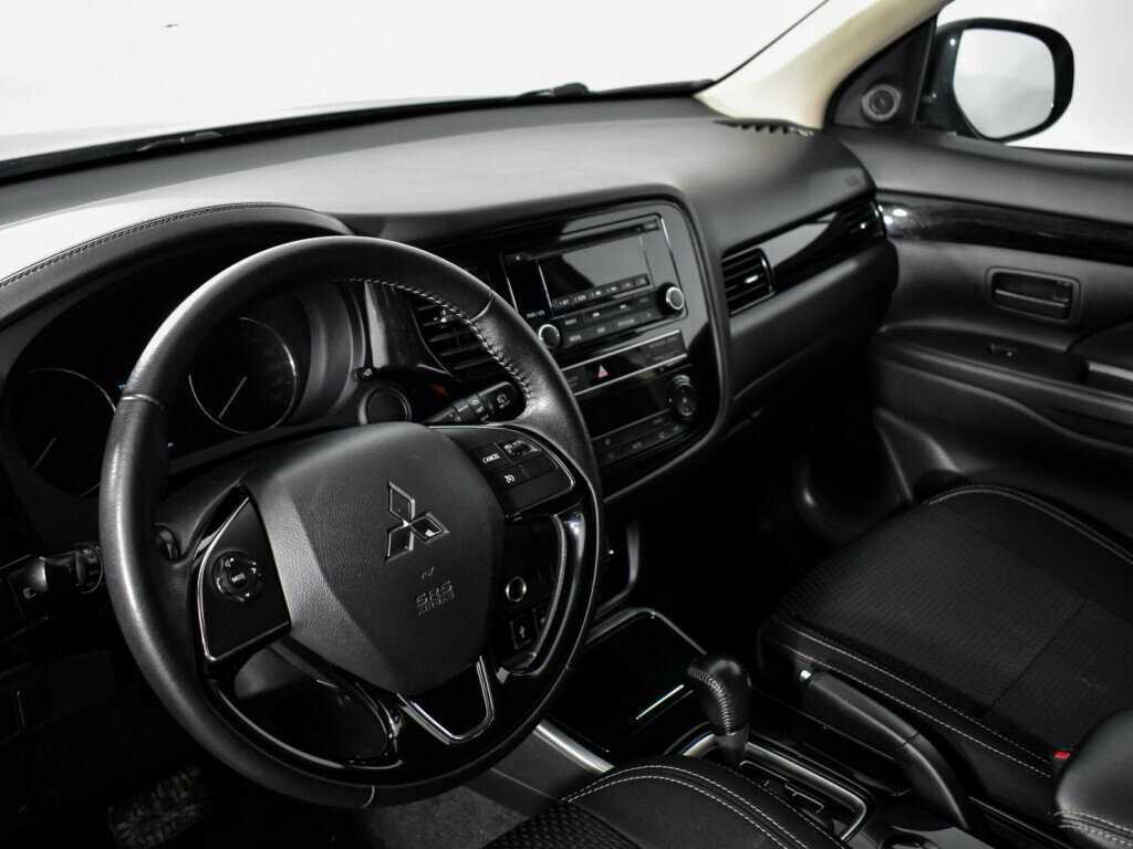 Mitsubishi Outlander б/у, 2019, Вариатор. Фото: #6
