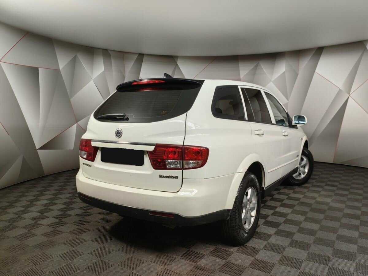 SsangYong Kyron б/у, 2014, Механическая. Фото: #1