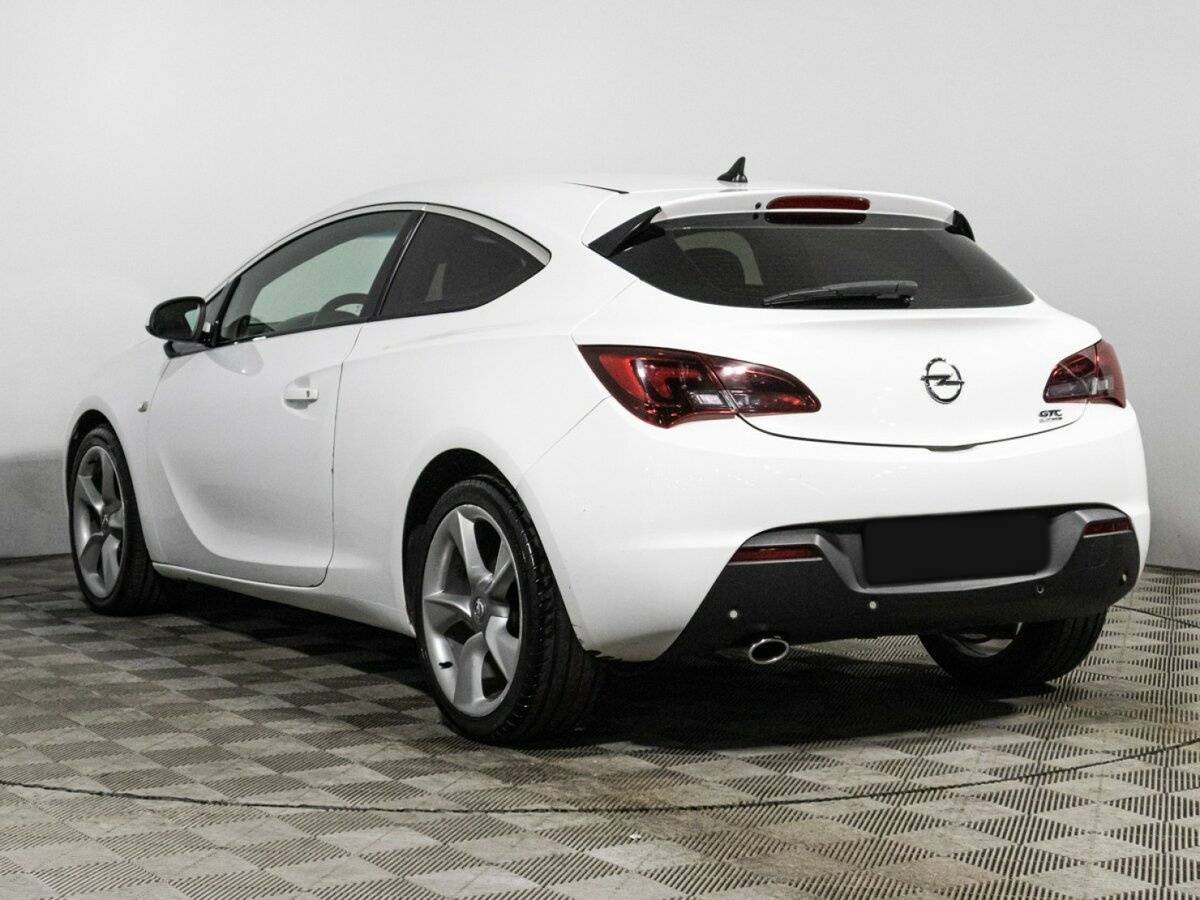 Opel Astra б/у, 2013, Автоматическая. Фото: #6