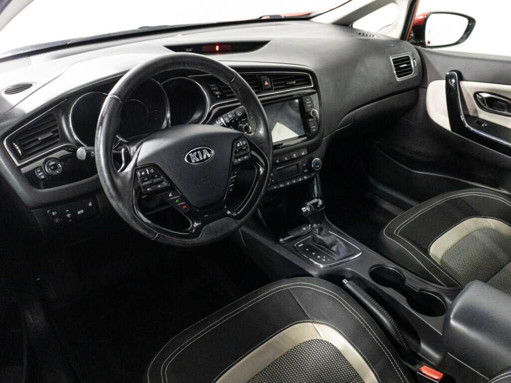Kia Ceed б/у, 2015, Автоматическая. Фото: #10
