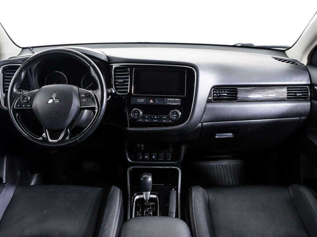 Mitsubishi Outlander б/у, 2018, Вариатор. Фото: #7