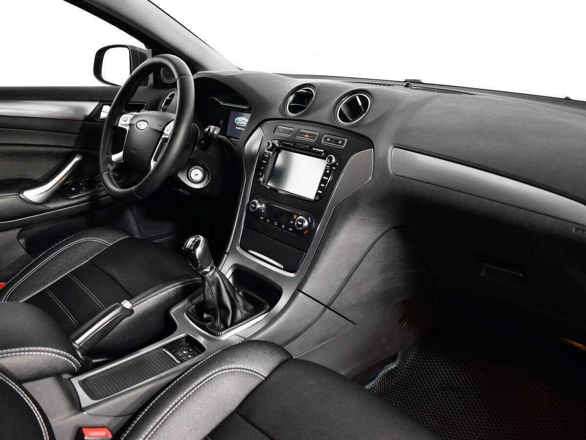 Ford Mondeo б/у, 2012, Механическая. Фото: #8