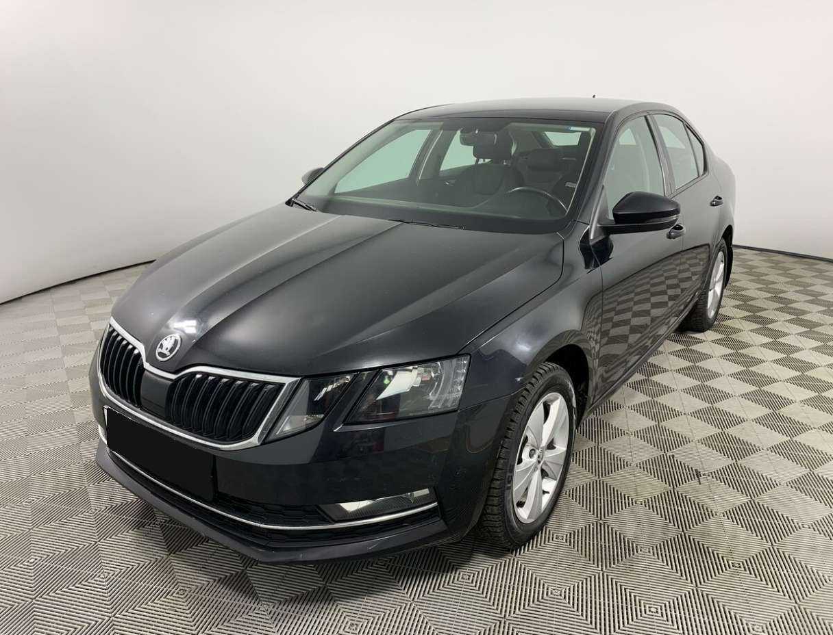 Skoda Octavia б/у, 2018, Роботизированная. Посмотреть фото