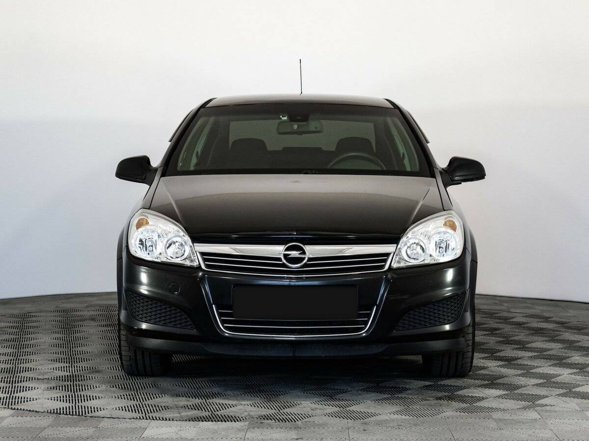 Opel Astra б/у, 2014, Автоматическая. Фото: #1