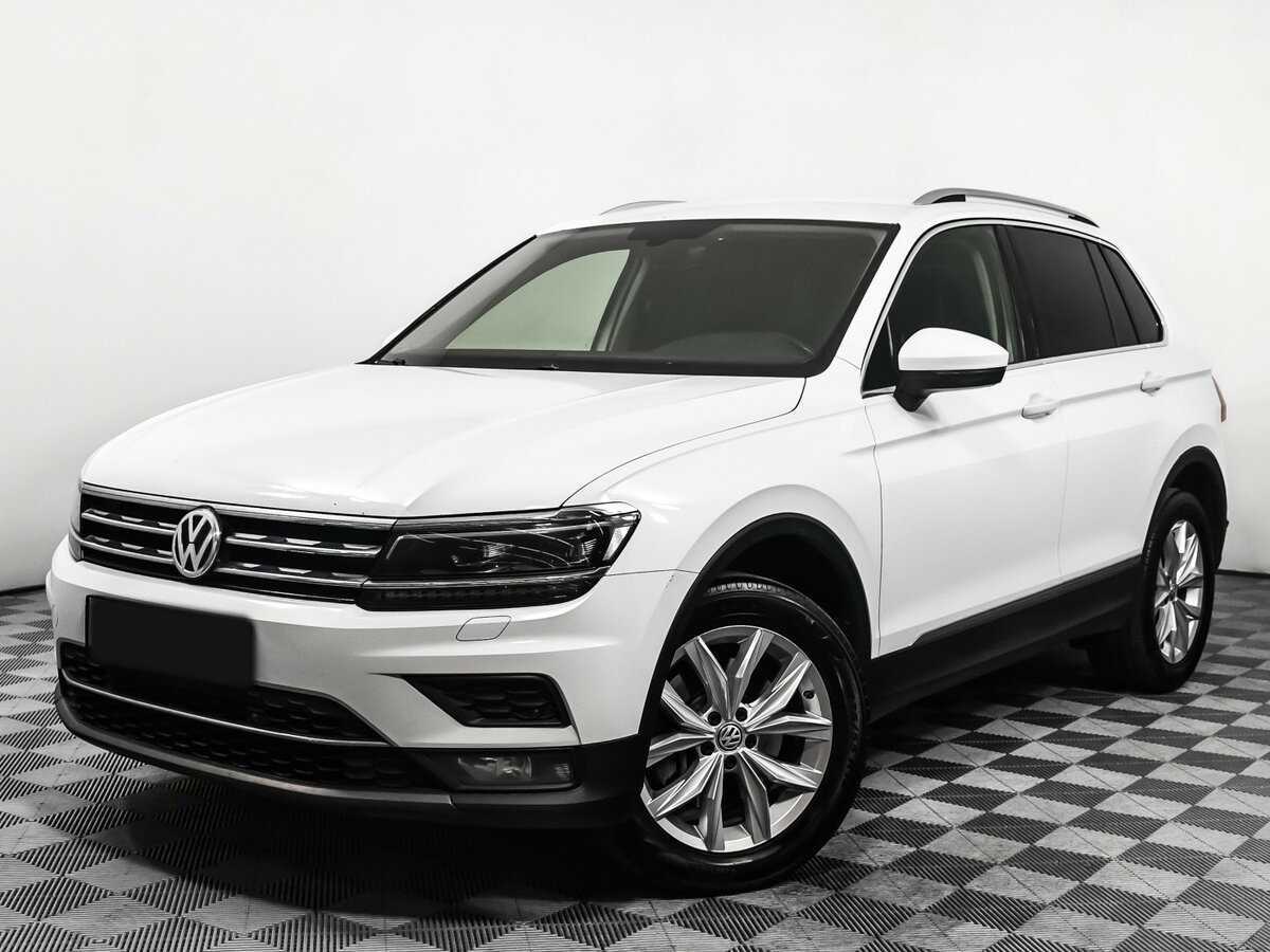 Volkswagen Tiguan б/у, 2018, Роботизированная. Посмотреть фото
