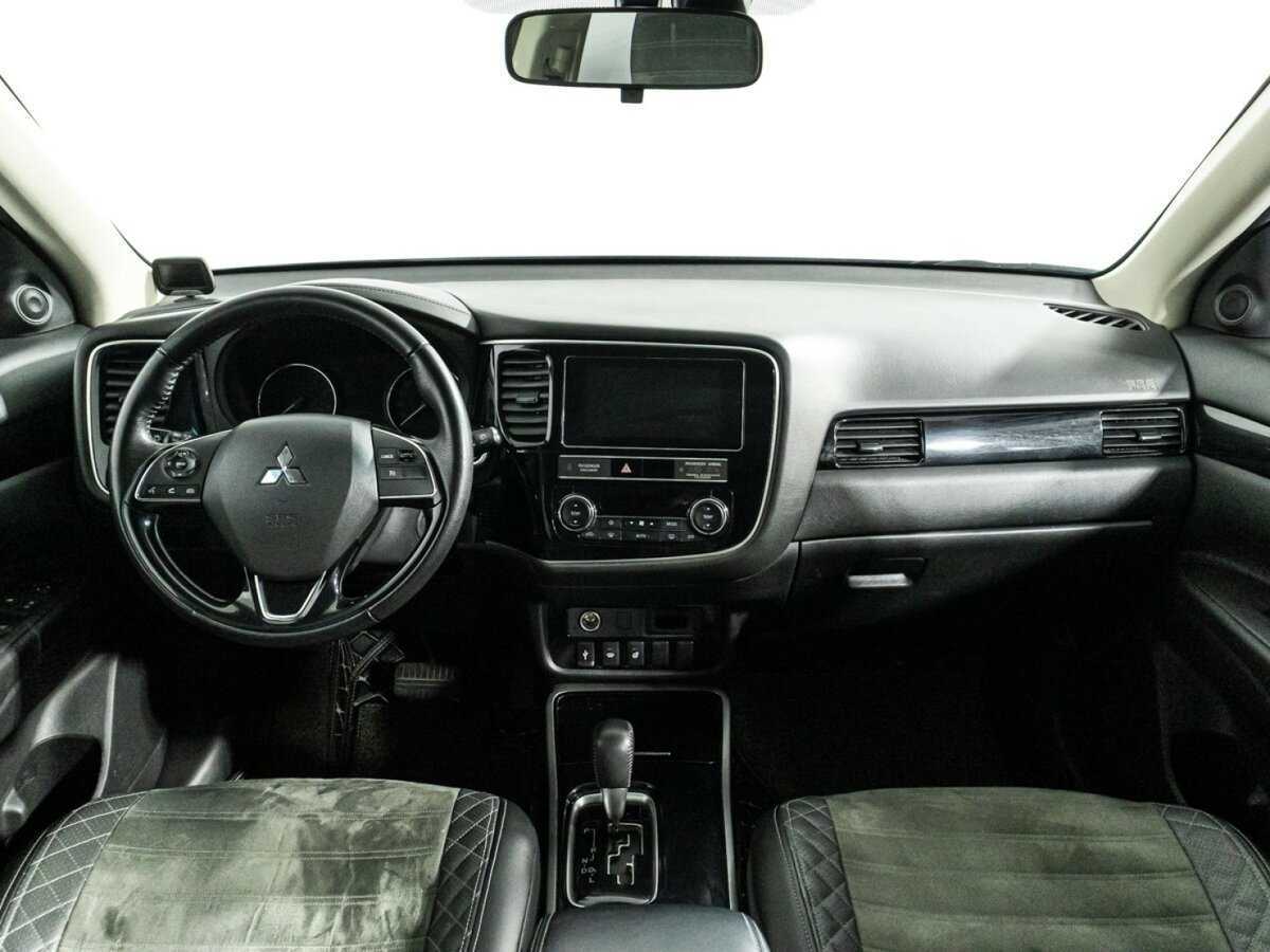 Mitsubishi Outlander б/у, 2019, Вариатор. Фото: #12
