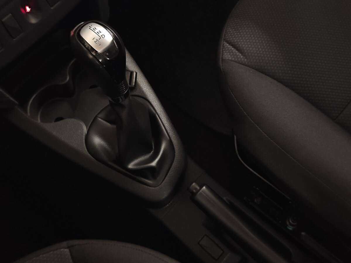 Renault Logan б/у, 2019, Автоматическая. Фото: #15