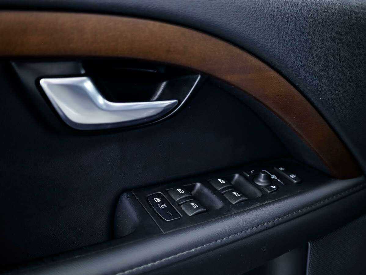 Volvo XC70 б/у, 2014, Автоматическая. Фото: #12