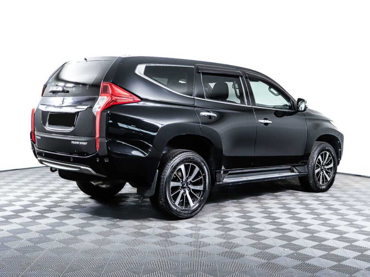 Mitsubishi Pajero Sport б/у, 2018, Автоматическая. Фото: #4