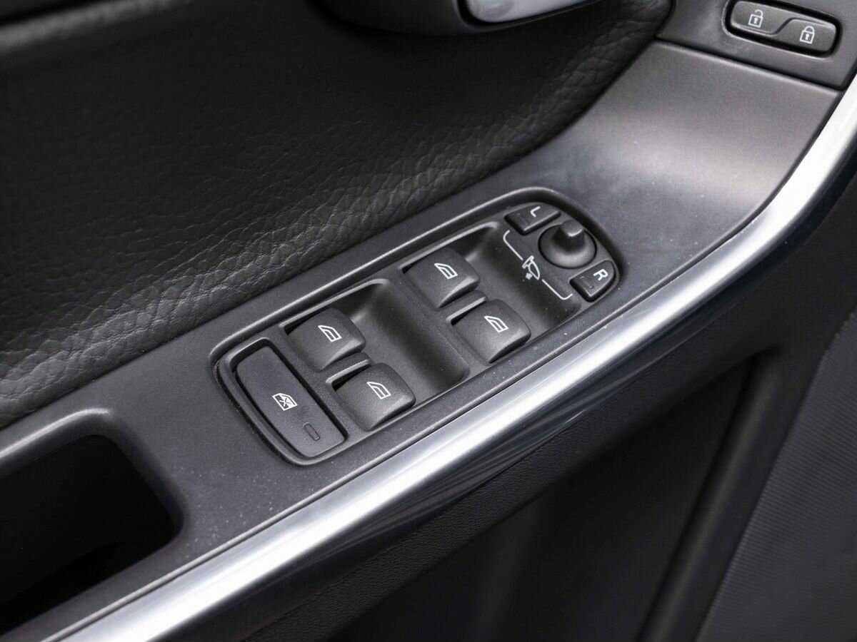 Volvo XC60 б/у, 2013, Автоматическая. Фото: #16
