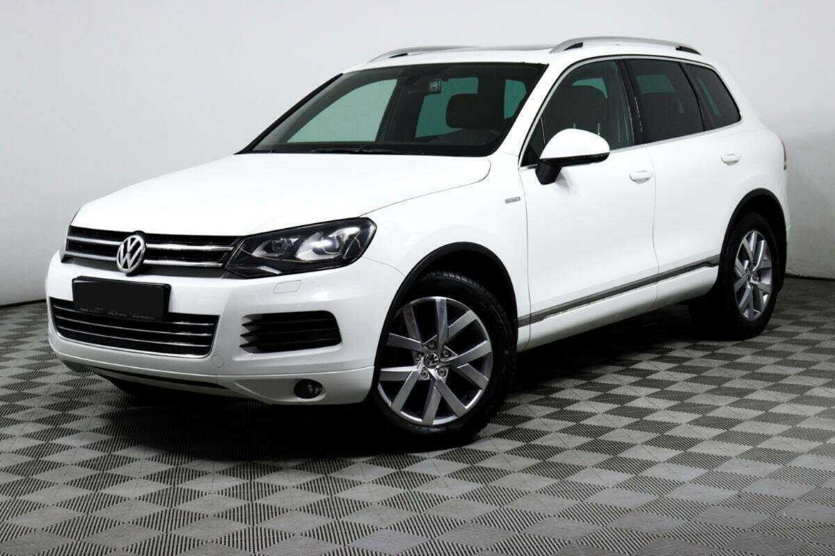Volkswagen Touareg б/у, 2013, Автоматическая. Фото: #0