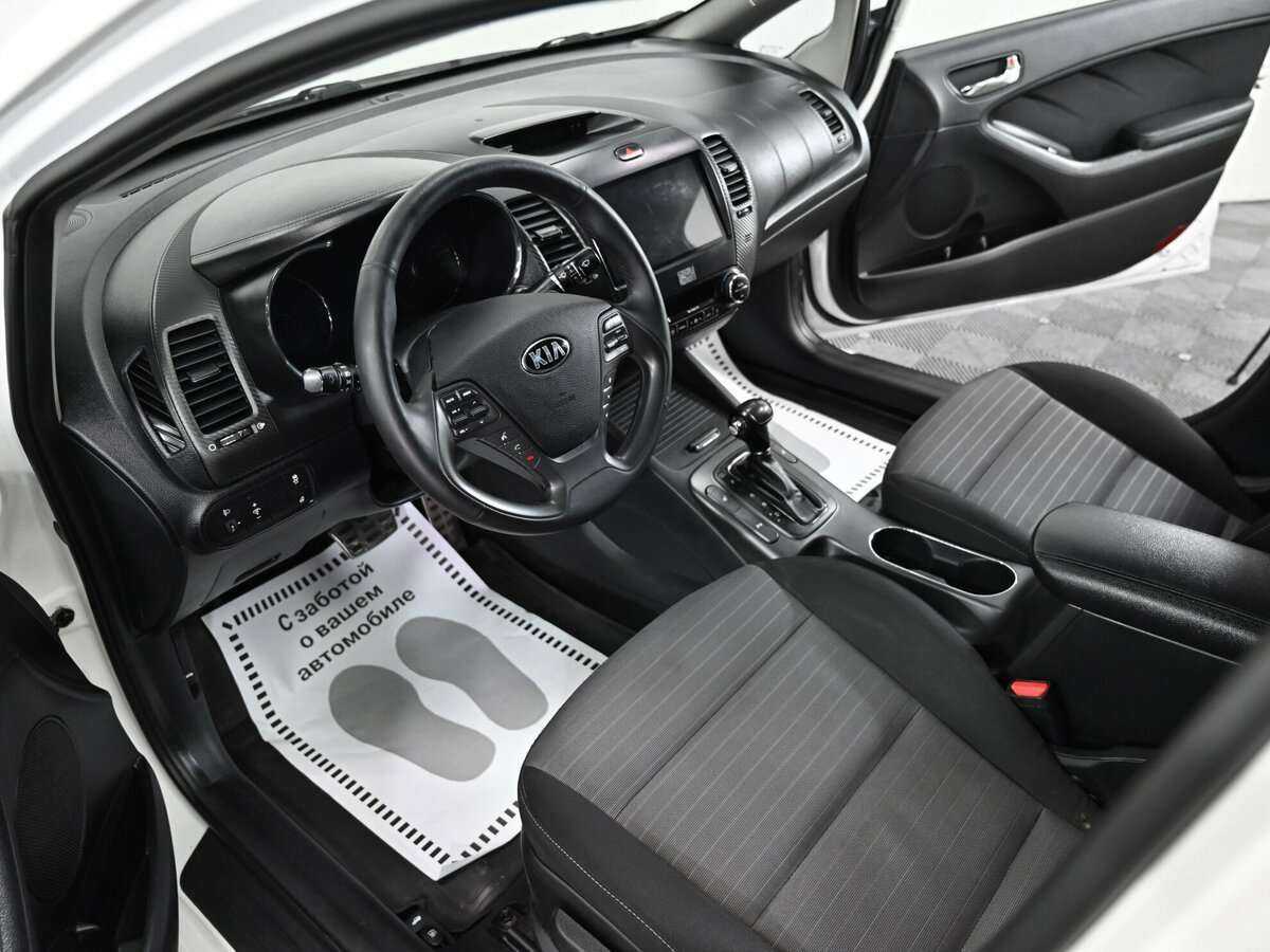 Kia Cerato б/у, 2015, Автоматическая. Фото: #4