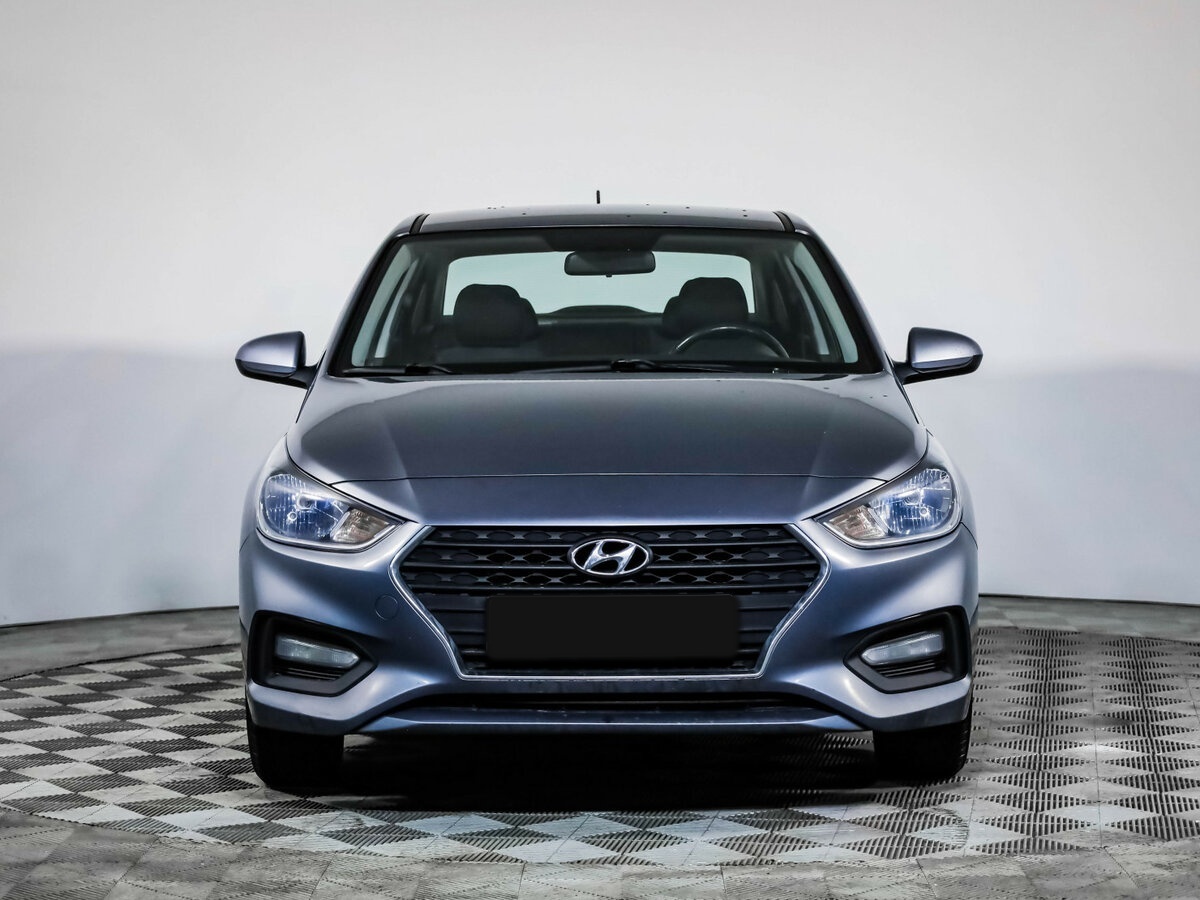 Hyundai Solaris б/у, 2018, Механическая. Фото: #1