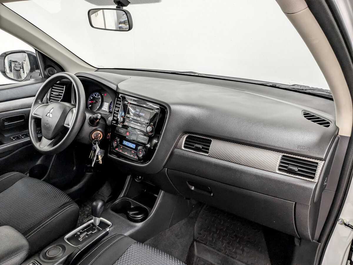 Mitsubishi Outlander б/у, 2015, Вариатор. Фото: #10
