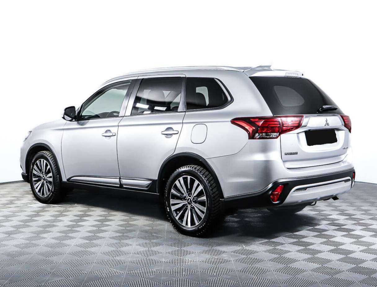 Mitsubishi Outlander б/у, 2019, Вариатор. Фото: #6