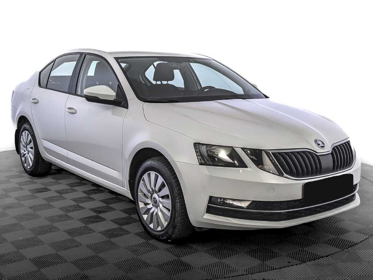 Skoda Octavia б/у, 2017, Автоматическая. Фото: #2