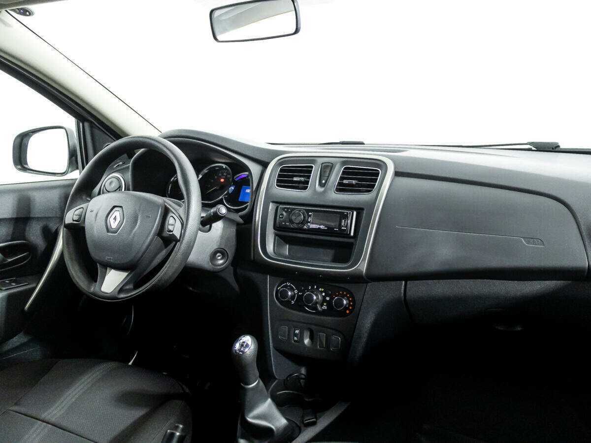 Renault Sandero б/у, 2018, Механическая. Фото: #8