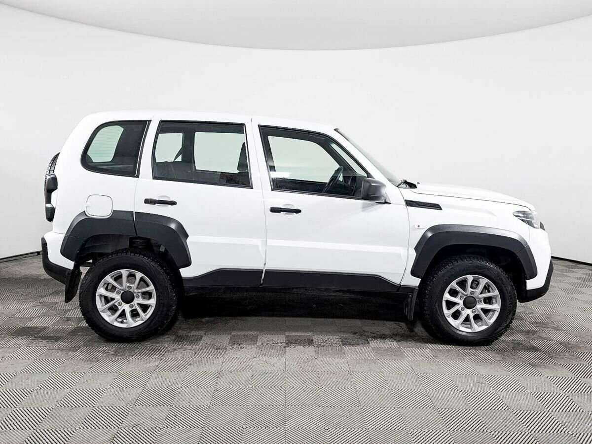 Lada (ВАЗ) Niva б/у, 2021, Механическая. Фото: #3