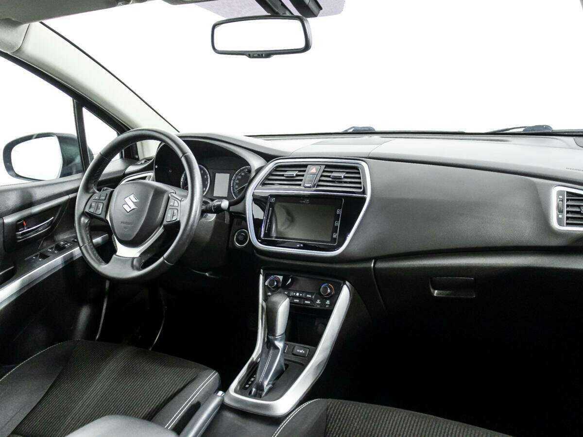 Suzuki SX4 б/у, 2018, Автоматическая. Фото: #8