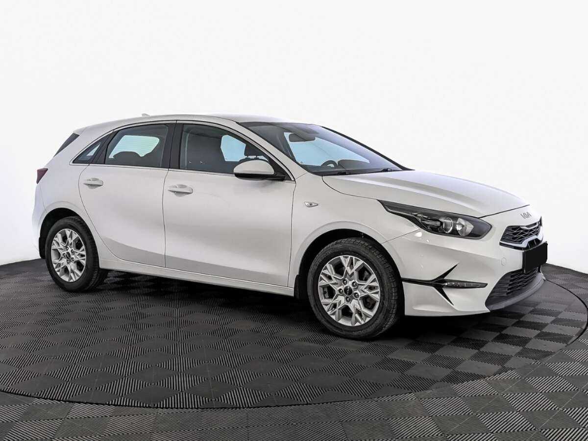 Kia Ceed б/у, 2022, Автоматическая. Фото: #2