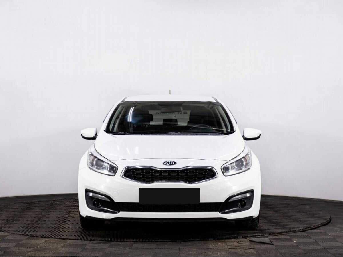 Kia Ceed б/у, 2016, Автоматическая. Фото: #1