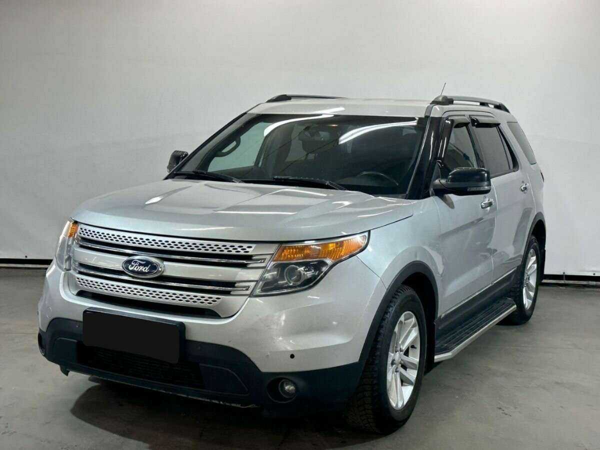Ford Explorer б/у, 2013, Автоматическая. Фото: #0
