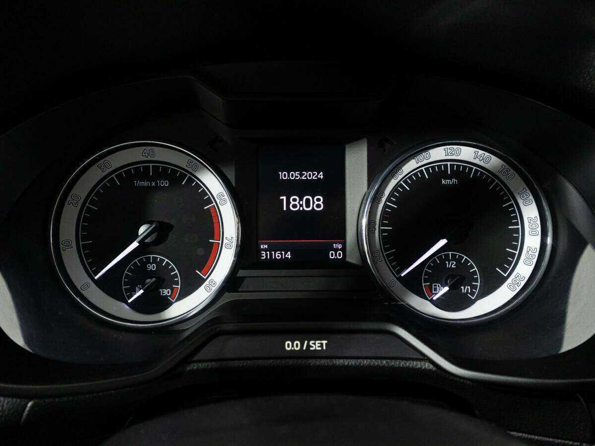 Skoda Octavia б/у, 2018, Механическая. Фото: #11