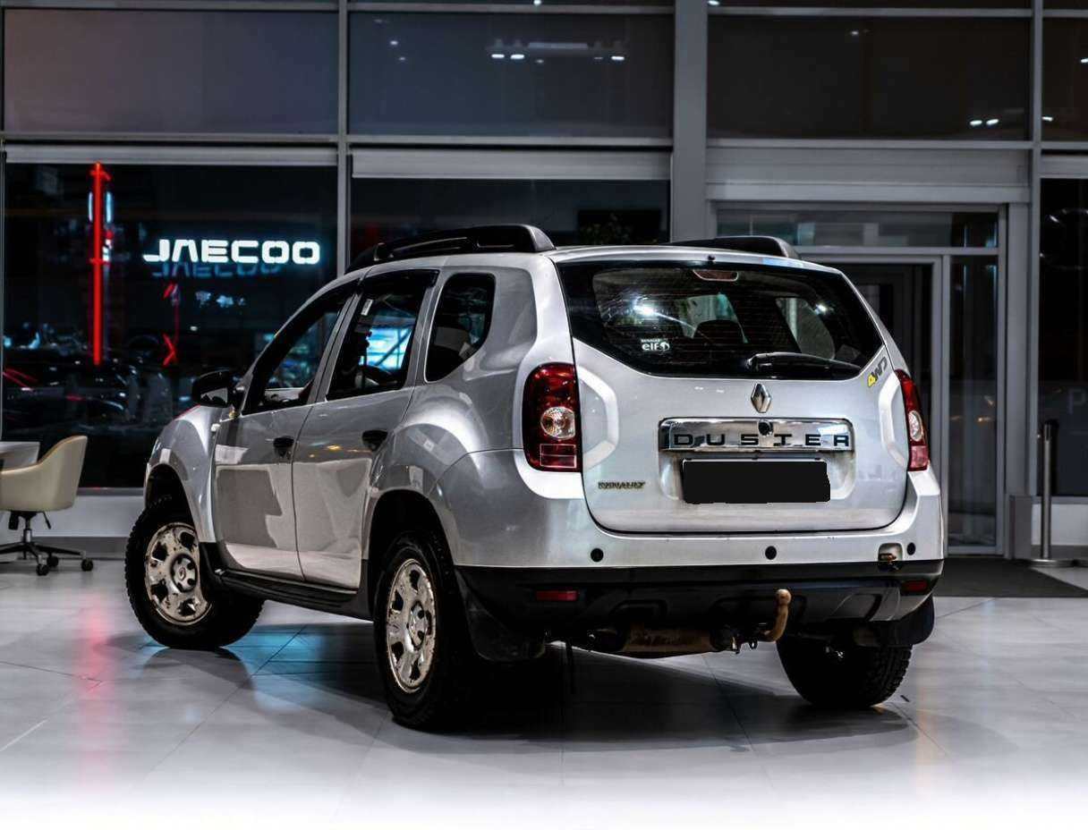 Renault Duster б/у, 2013, Механическая. Фото: #3