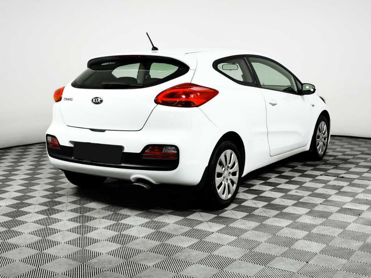 Kia Ceed б/у, 2013, Автоматическая. Фото: #4