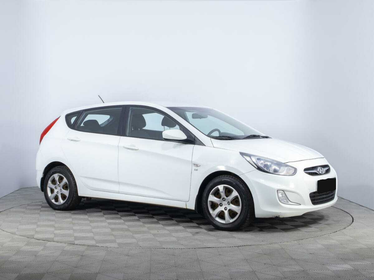 Hyundai Solaris б/у, 2014, Автоматическая. Фото: #2