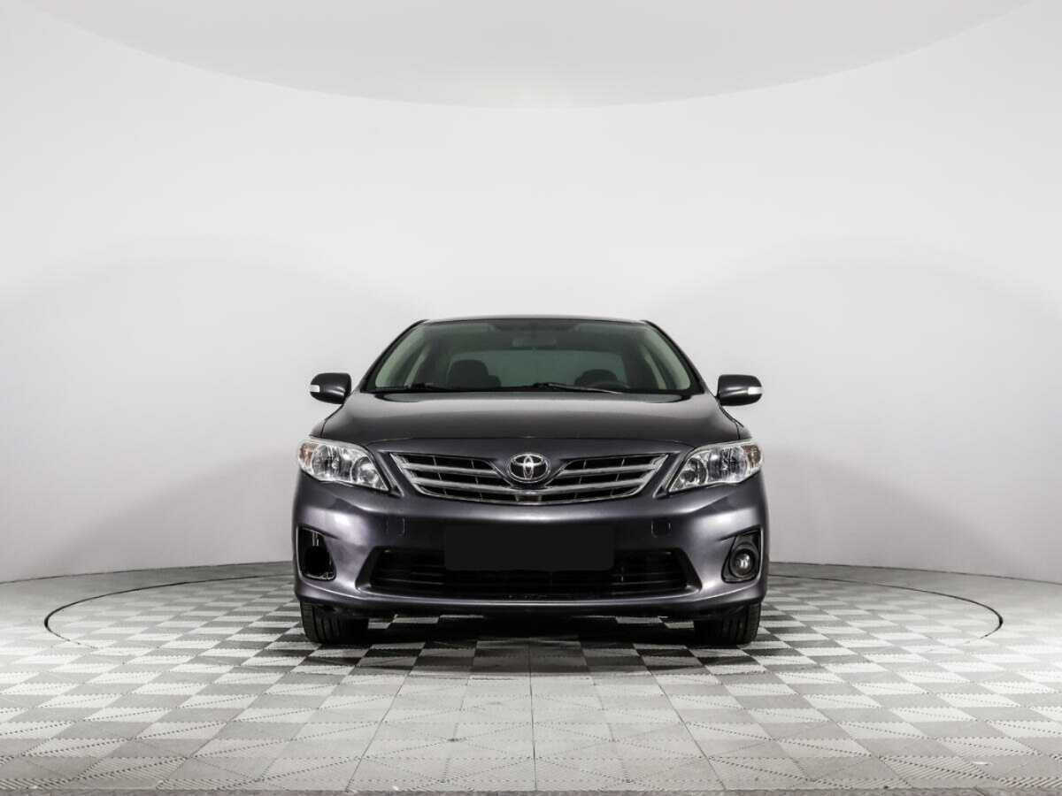 Toyota Corolla б/у, 2012, Автоматическая. Фото: #1