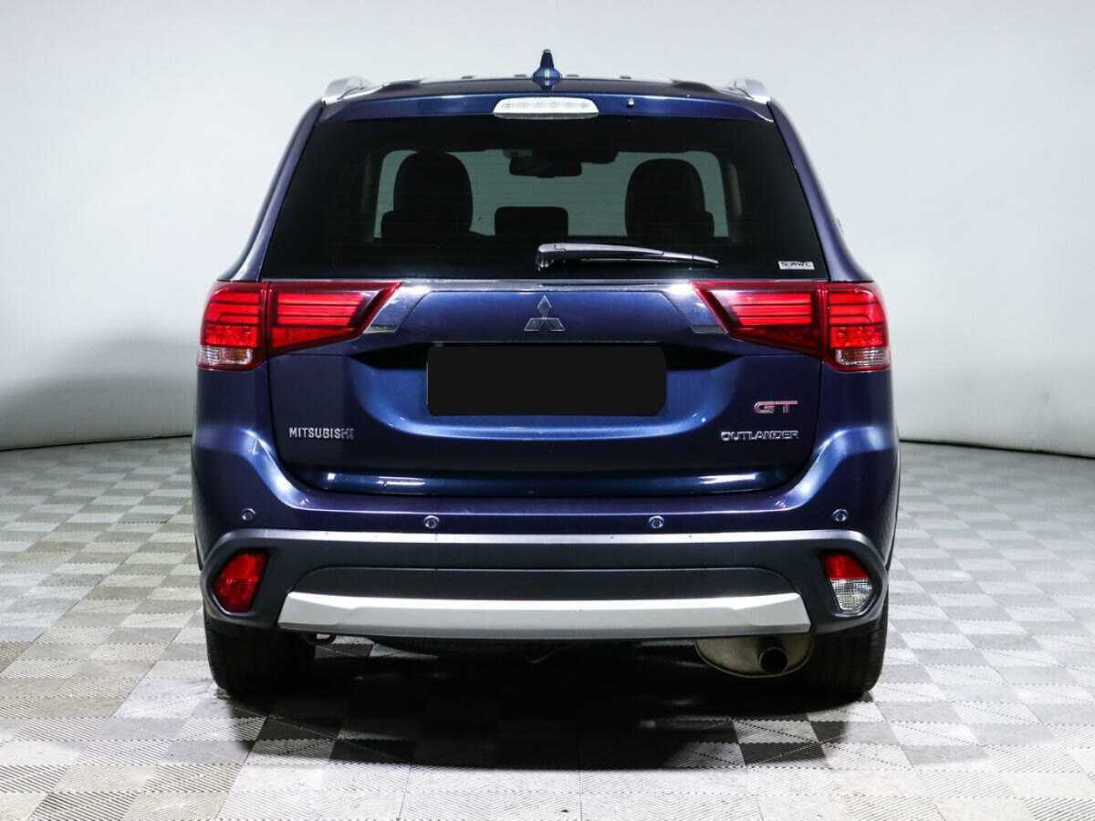 Mitsubishi Outlander б/у, 2017, Автоматическая. Фото: #4