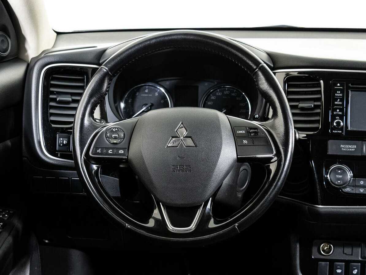 Mitsubishi Outlander б/у, 2017, Вариатор. Фото: #11