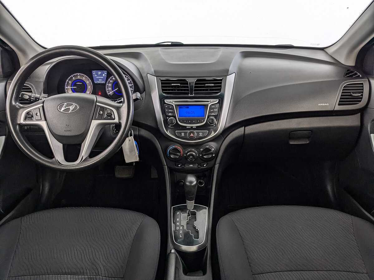 Hyundai Solaris б/у, 2012, Автоматическая. Фото: #9