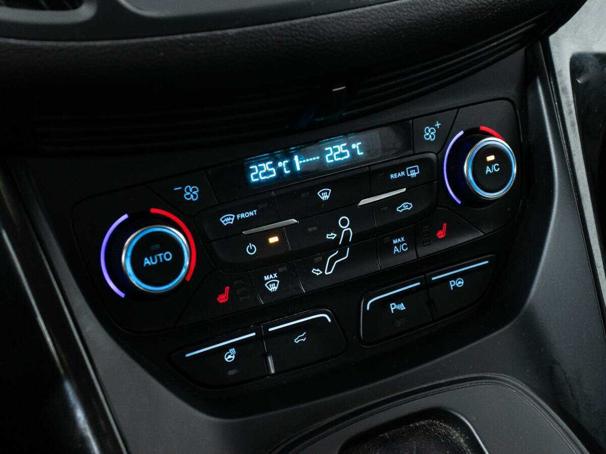 Ford Kuga б/у, 2017, Автоматическая. Фото: #16