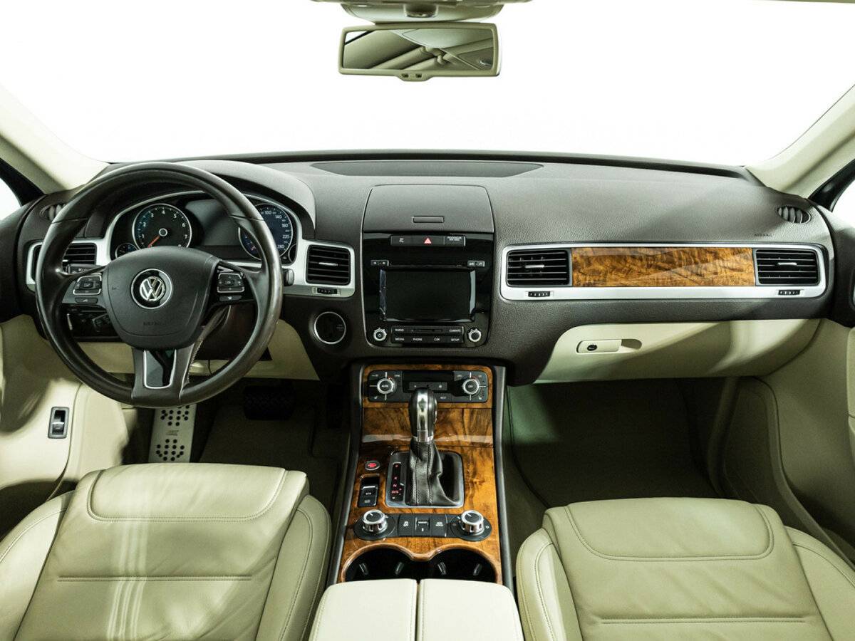 Volkswagen Touareg б/у, 2013, Автоматическая. Фото: #10
