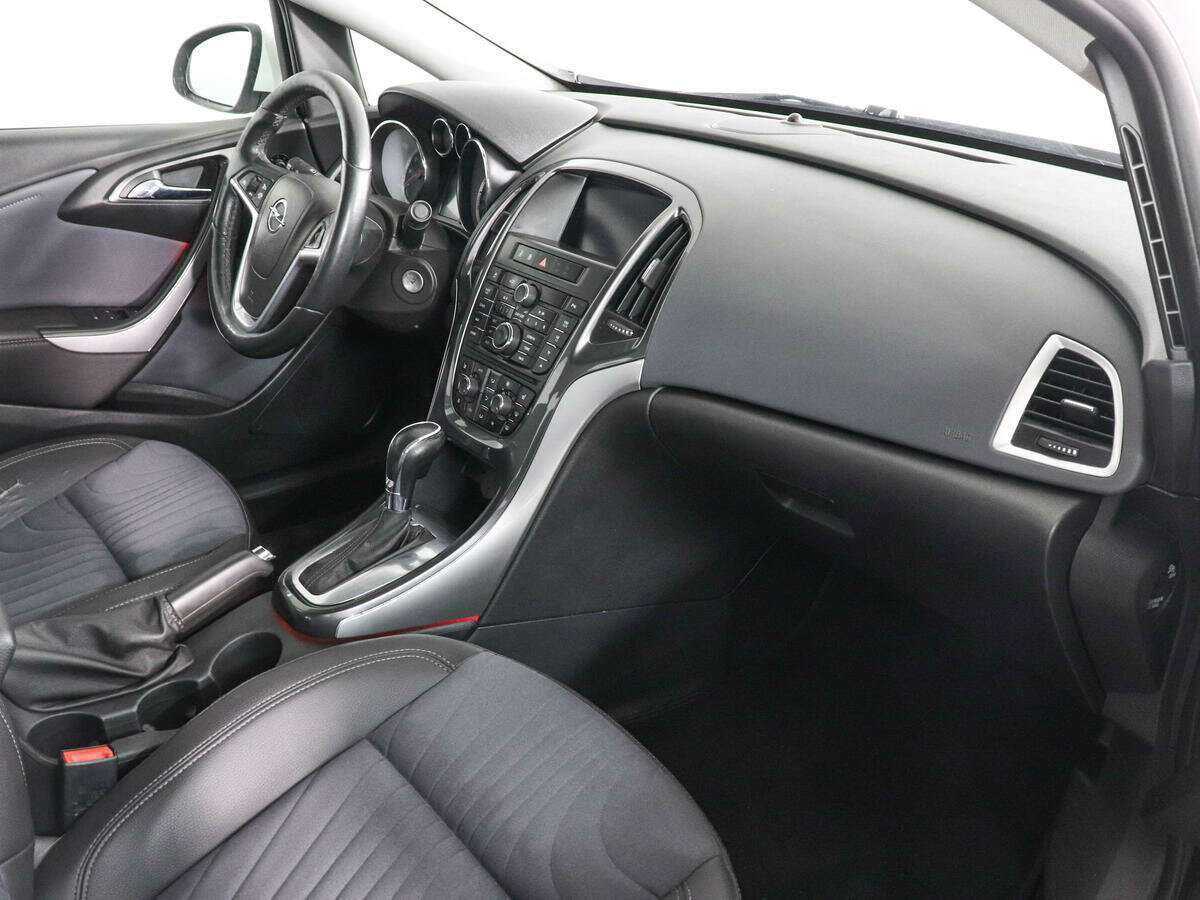 Opel Astra б/у, 2014, Автоматическая. Фото: #9