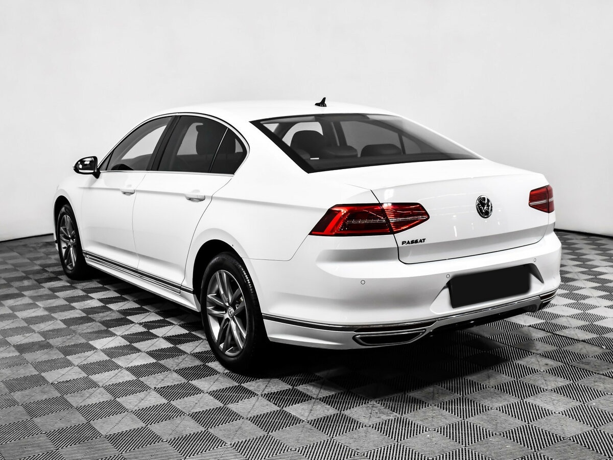 Volkswagen Passat б/у, 2018, Роботизированная. Фото: #6