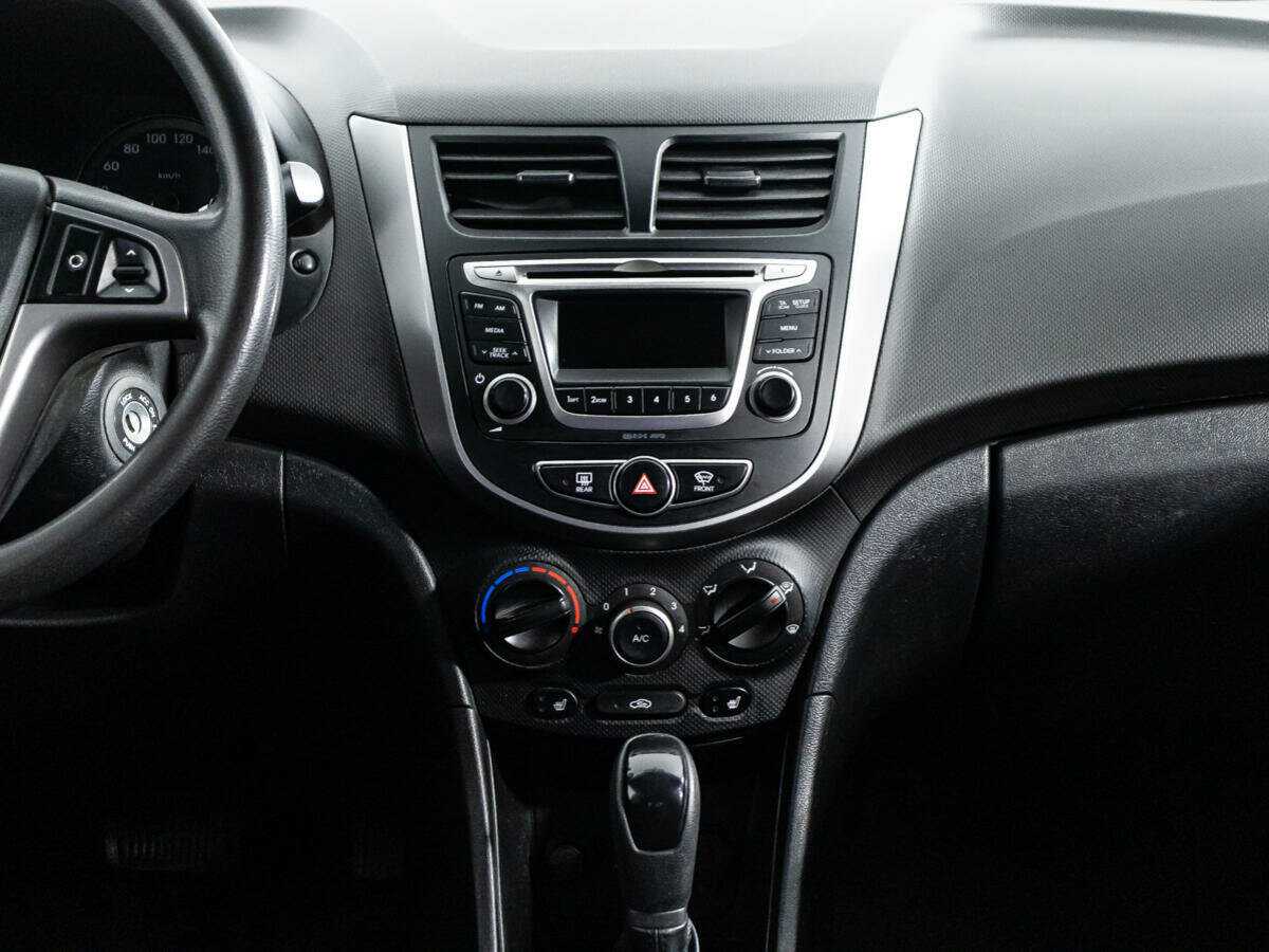Hyundai Solaris б/у, 2015, Автоматическая. Фото: #13