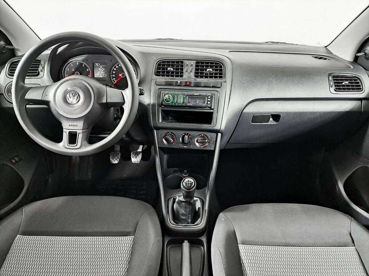 Volkswagen Polo б/у, 2014, Механическая. Фото: #10