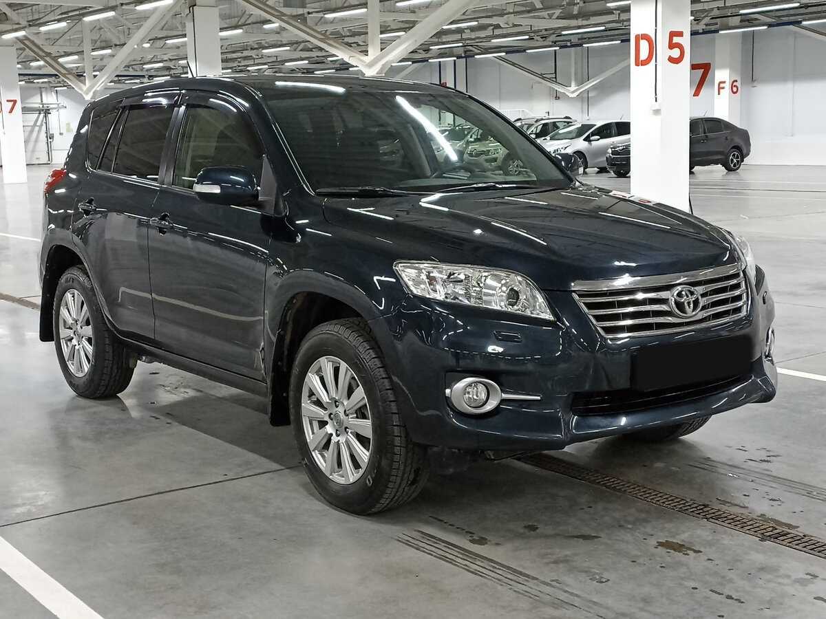 Toyota RAV4 б/у, 2012, Механическая. Фото: #2