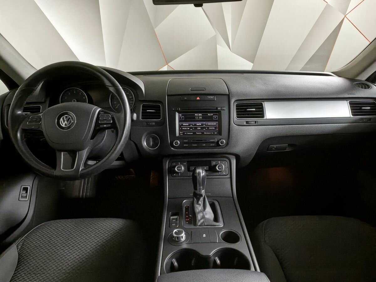 Volkswagen Touareg б/у, 2012, Автоматическая. Фото: #8