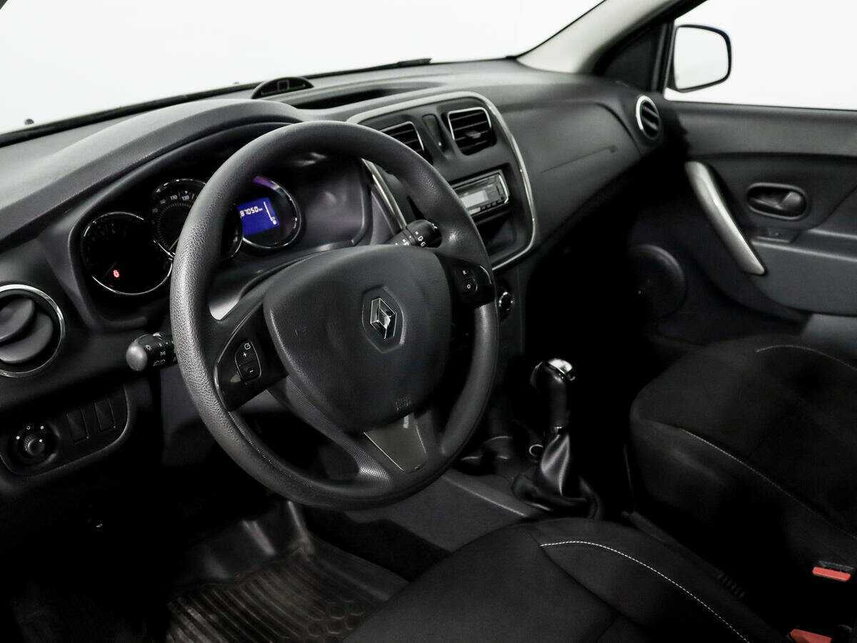 Renault Sandero б/у, 2017, Автоматическая. Фото: #7